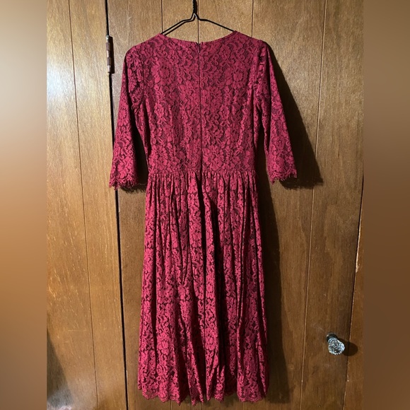 DAINTY JEWELS BURGUNDY RED LACE DRESS. Size XS - Picture 3 of 5